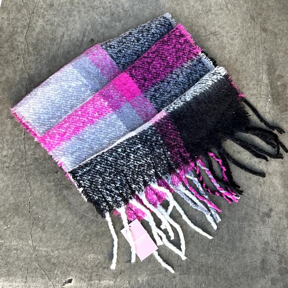NWT Juicy Couture Oversized plaid scarf, pink, black, white, fringe, soft, OS - Picture 6 of 8